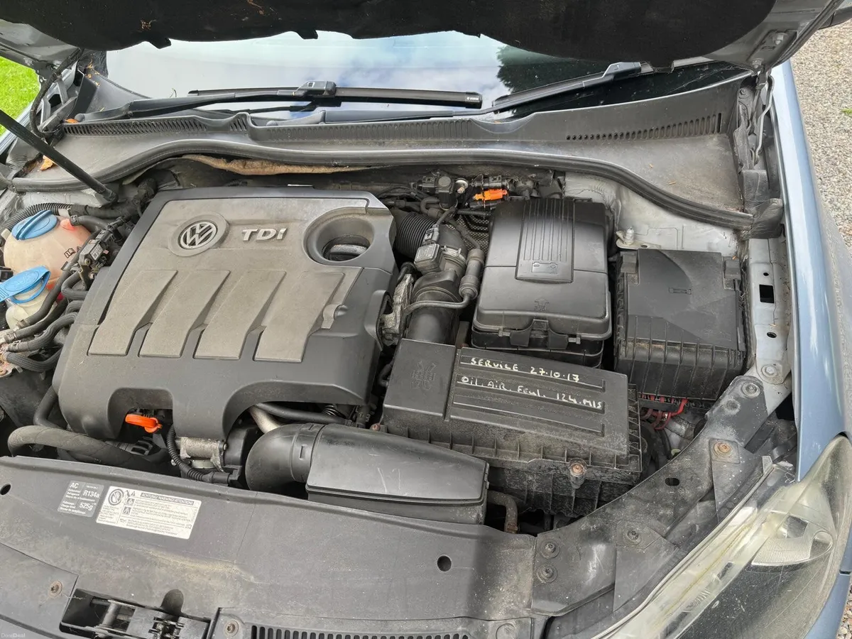 Volkswagen Golf 2010 - Image 3