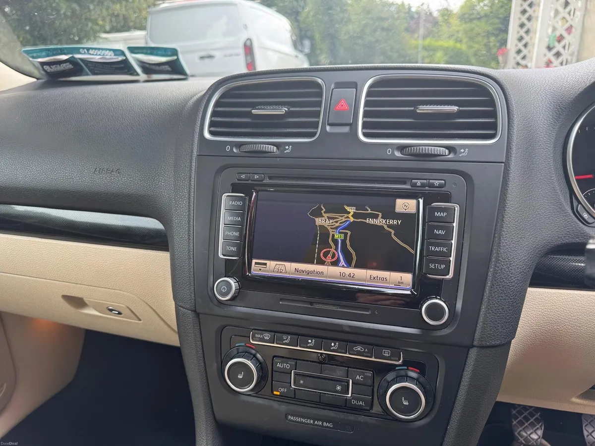 Volkswagen Golf 2010 - Image 5