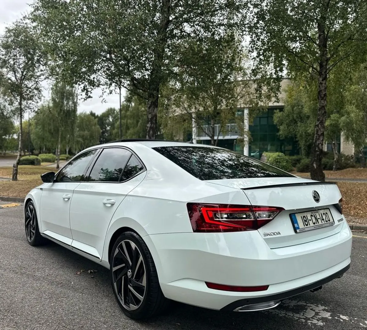 2018 Skoda Superb Sportline Dsg / Pan roof - Image 6