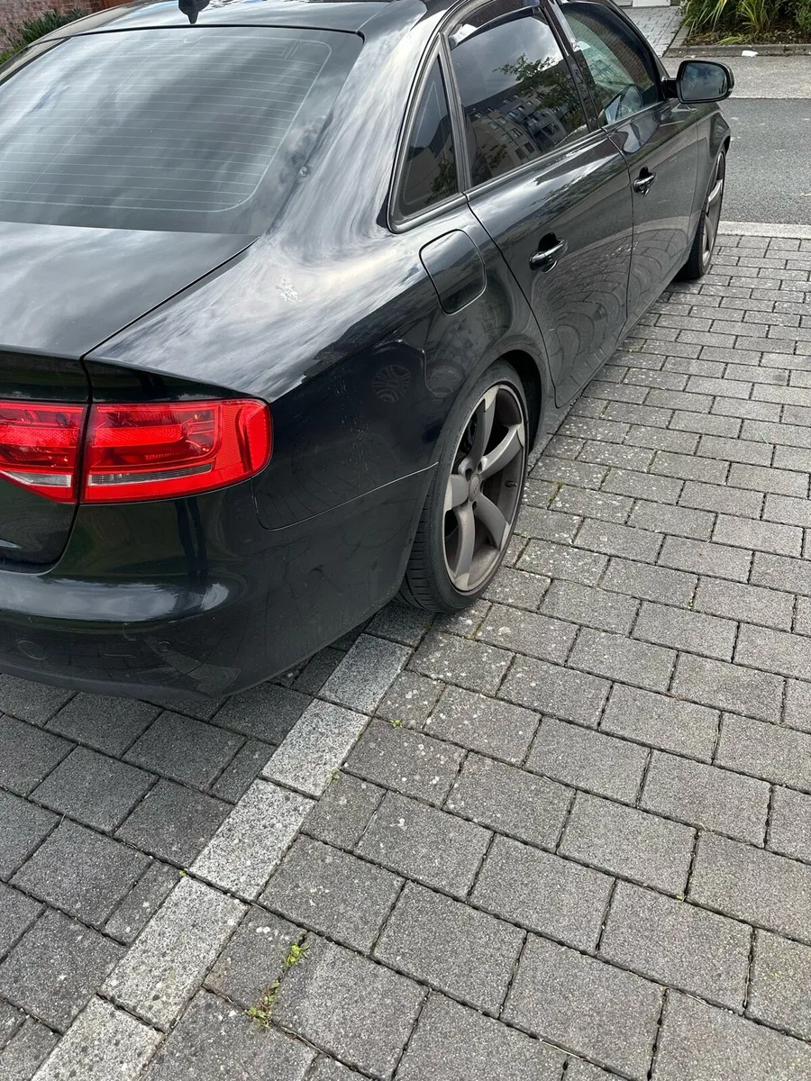 Audi A4 - 2009 - Image 4