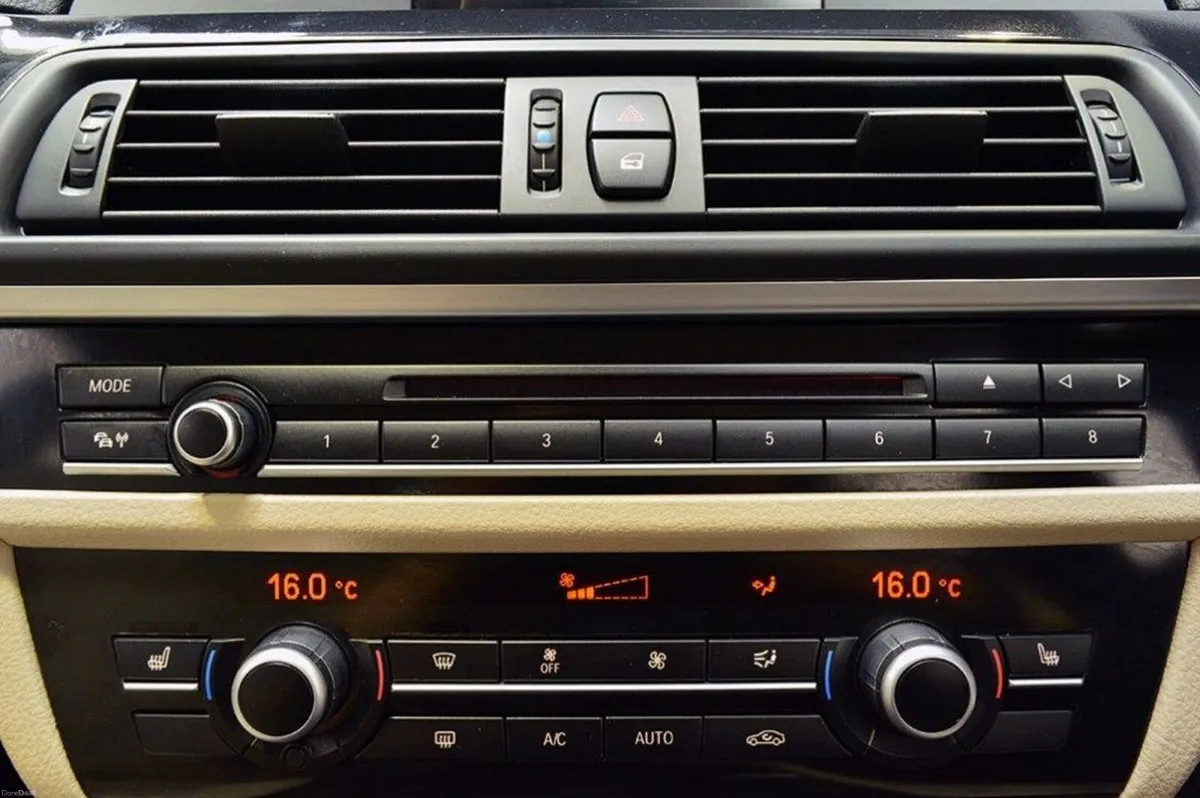 BMW 5-Series 2012 - Image 3