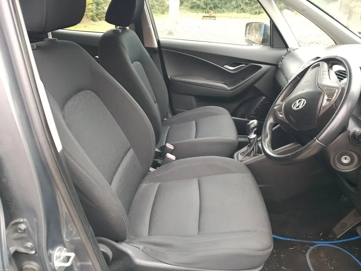 Hyundai ix20 2011 - Image 2