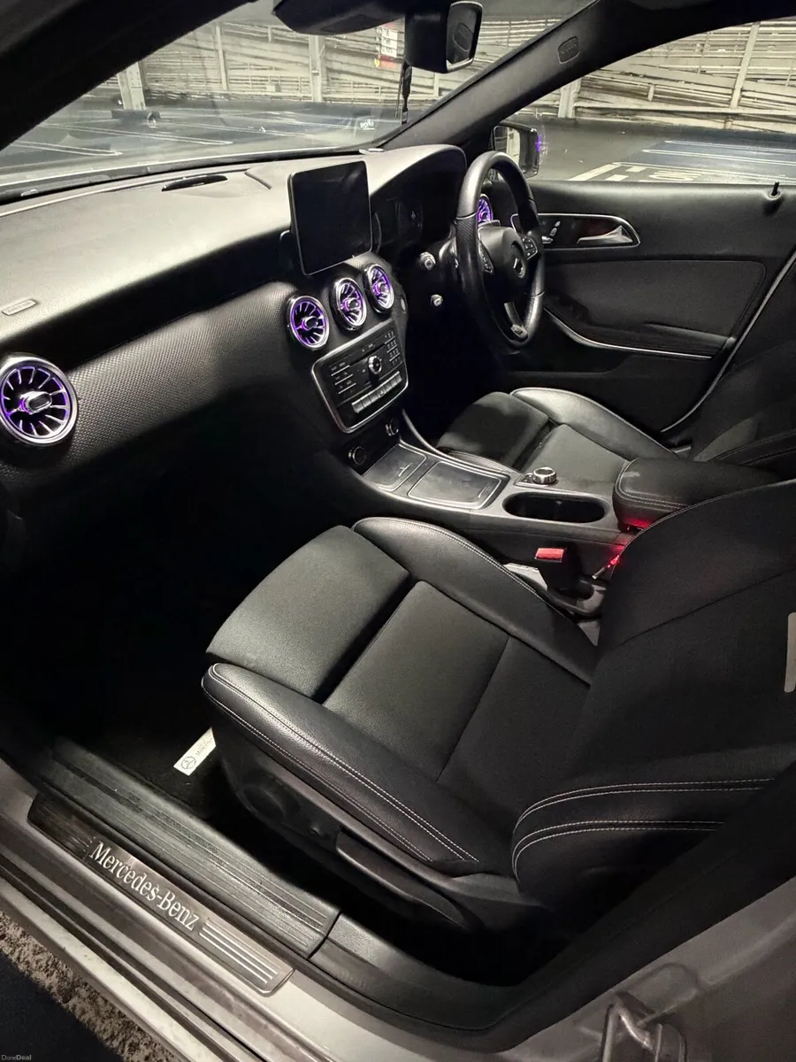 A180 Mercedes Benz,2018 LOW MILEAGE, AUTOMATIC - Image 6