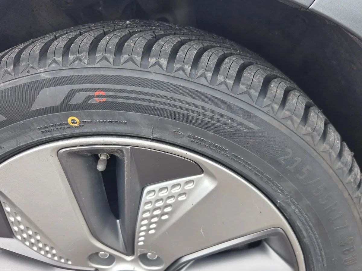 Hyundai KONA 2019 Ev 64 Kwh - Image 6