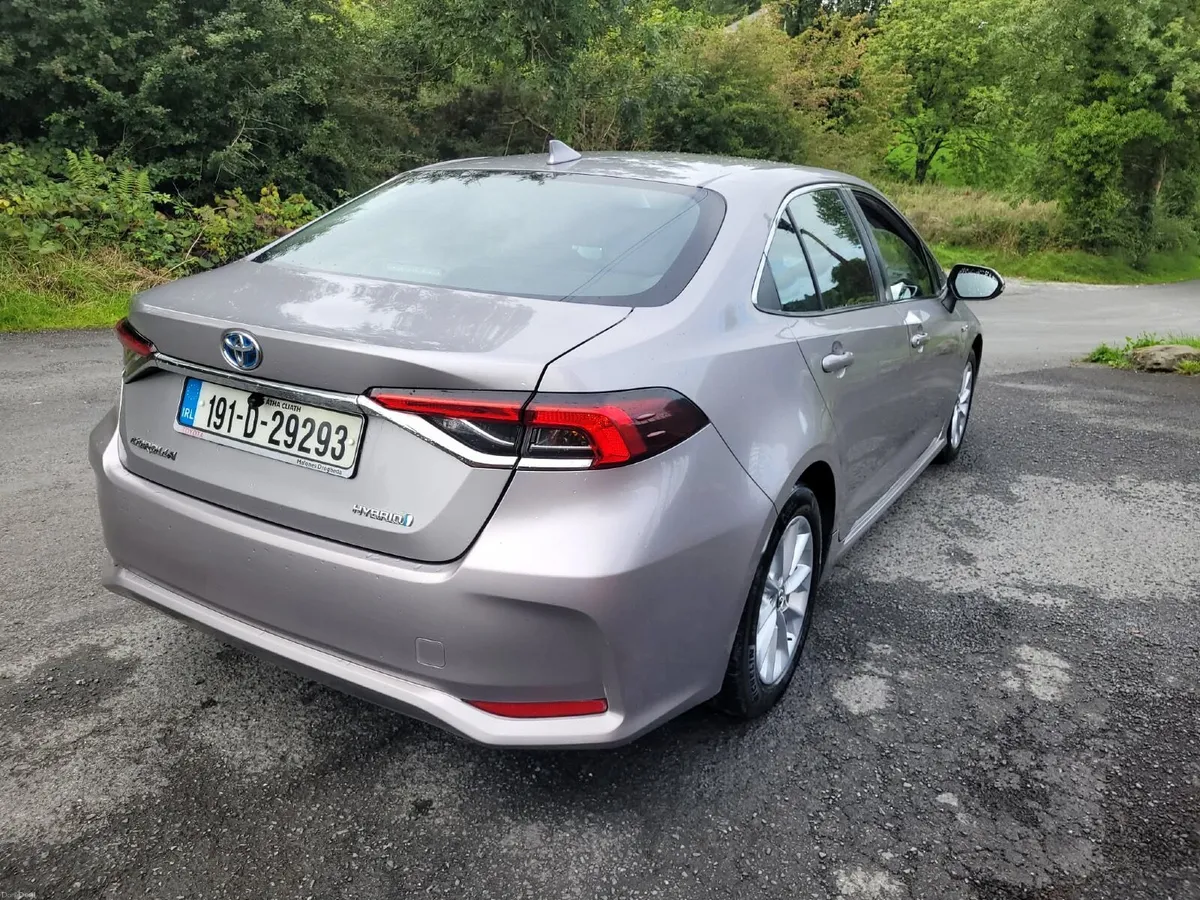 191 Toyota Corolla Hybrid New Nct 10-28 - Image 3