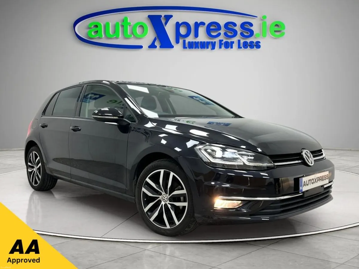 Volkswagen Golf 1.2 	TSI COMFORT LINE, Reversing c - Image 1