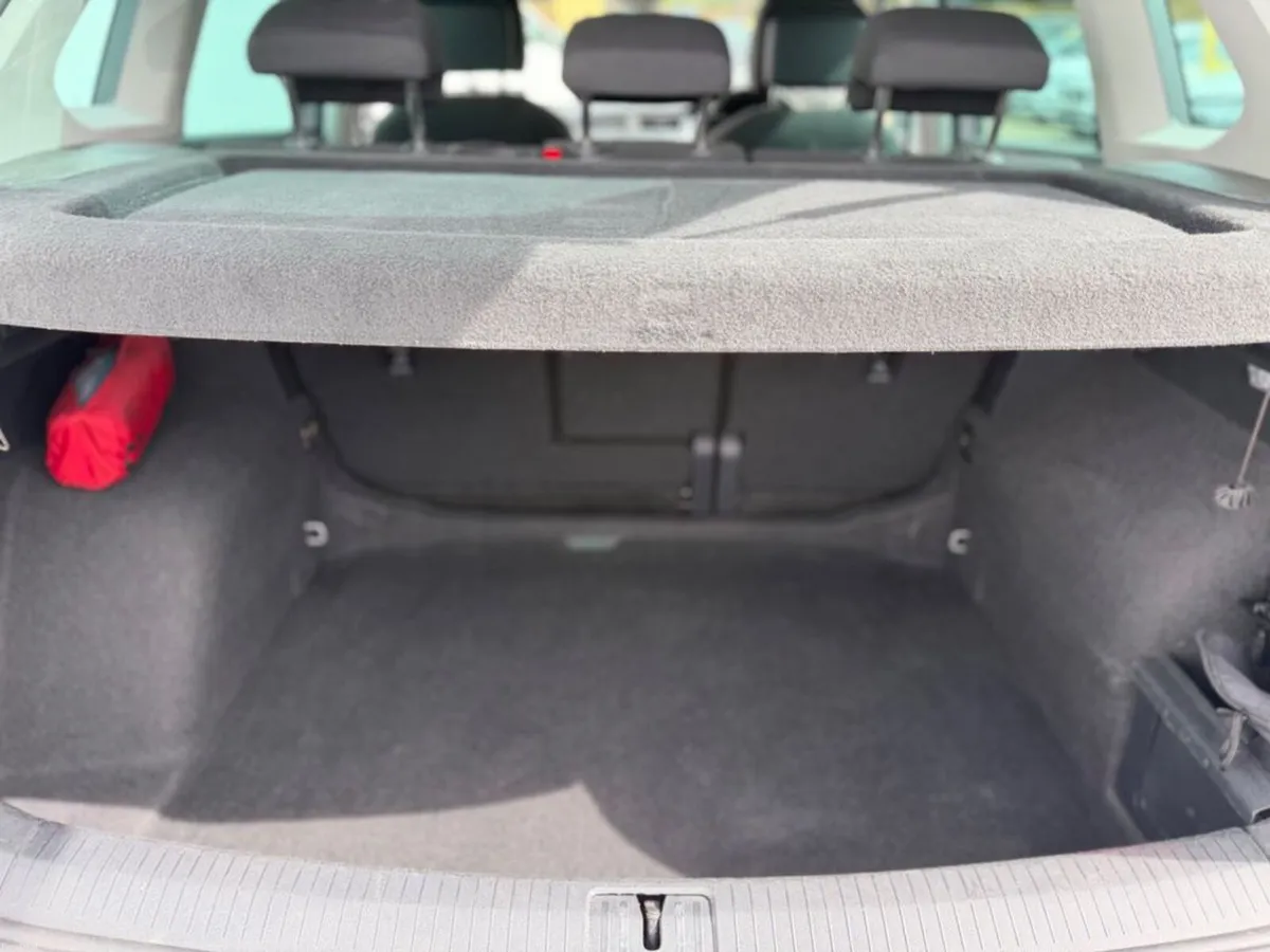 Volkswagen Tiguan Life 2.0tdi D7F 150HP 5DR Auto - Image 6