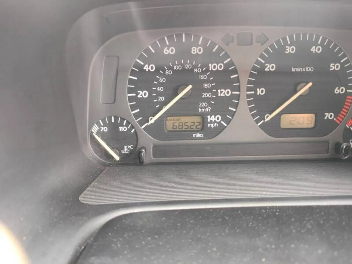 1996 Volkswagen Golf - Image 5