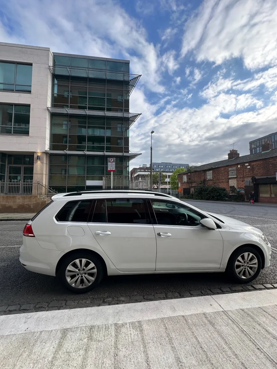 Volkswagen Golf 2015 - Image 1