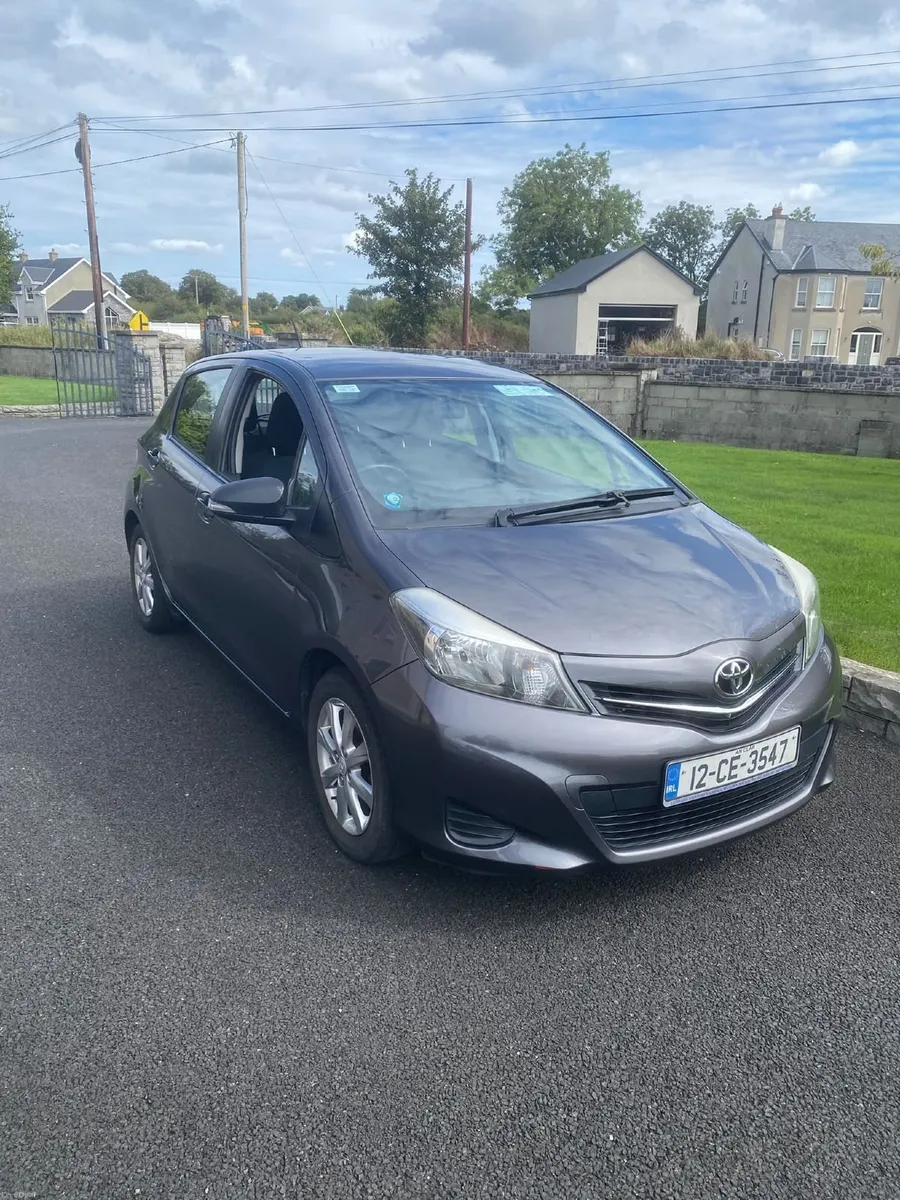 Toyota Yaris 2012 - Image 1