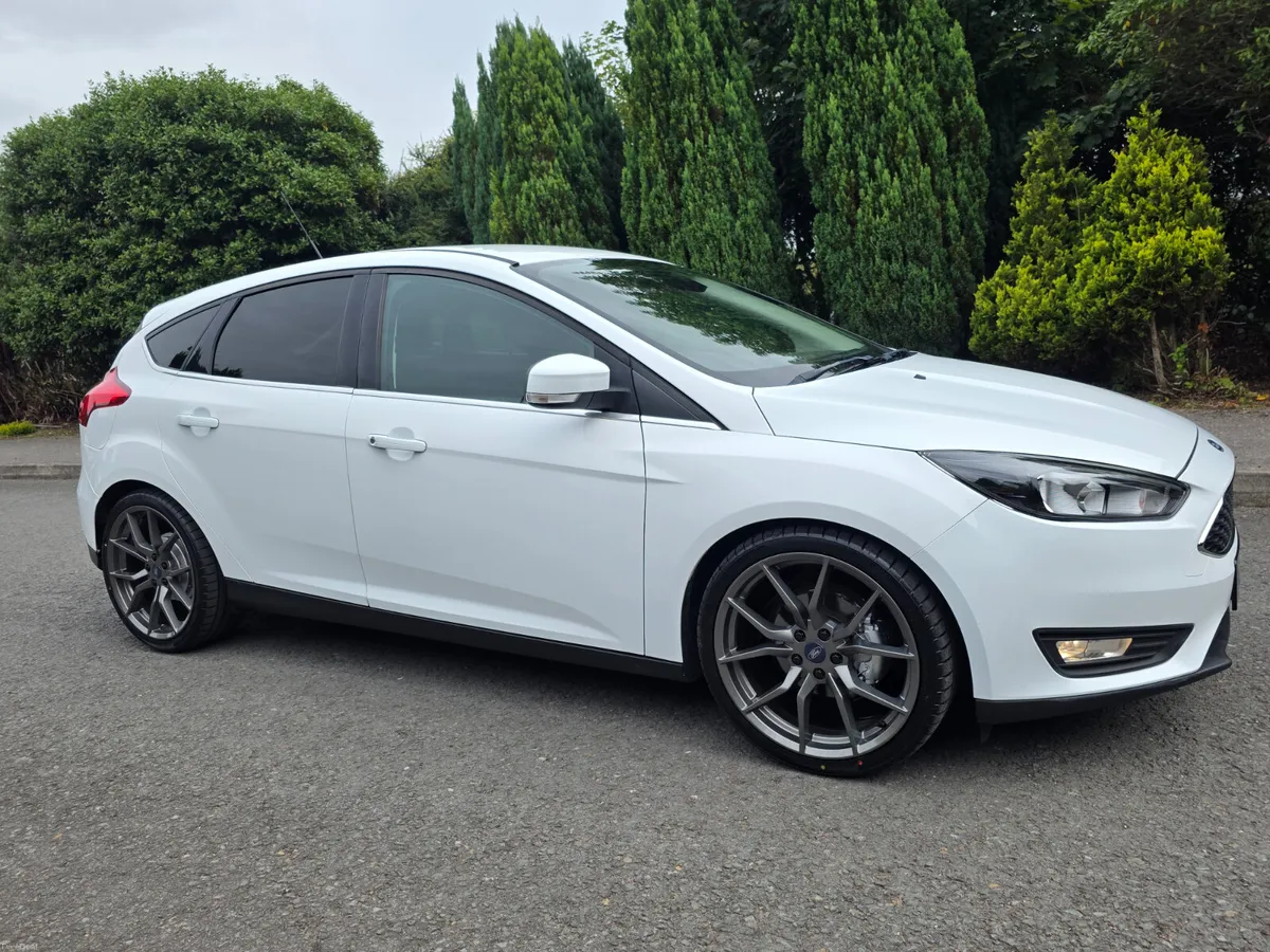 152 FORD FOCUS 1.5 TDCI 6 SPEED MANUAL - Image 5