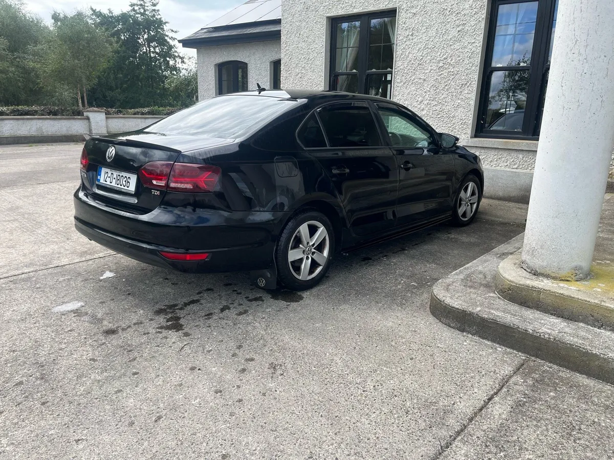 Volkswagen Jetta - Image 3