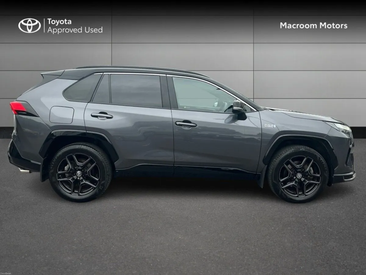 Toyota RAV4 RAV4 PLUG-IN HYB GR SPORT - Image 3
