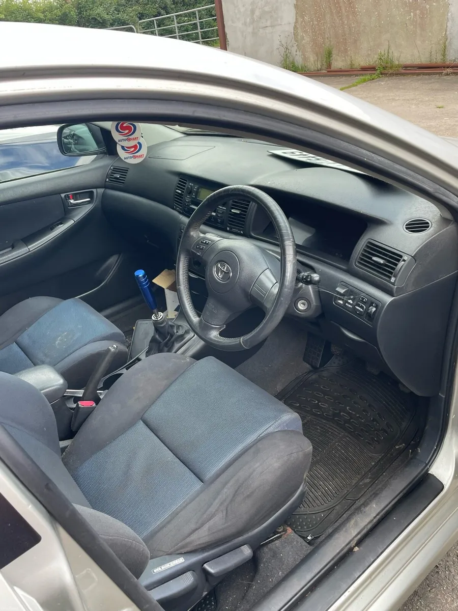 Toyota Corolla - Image 2