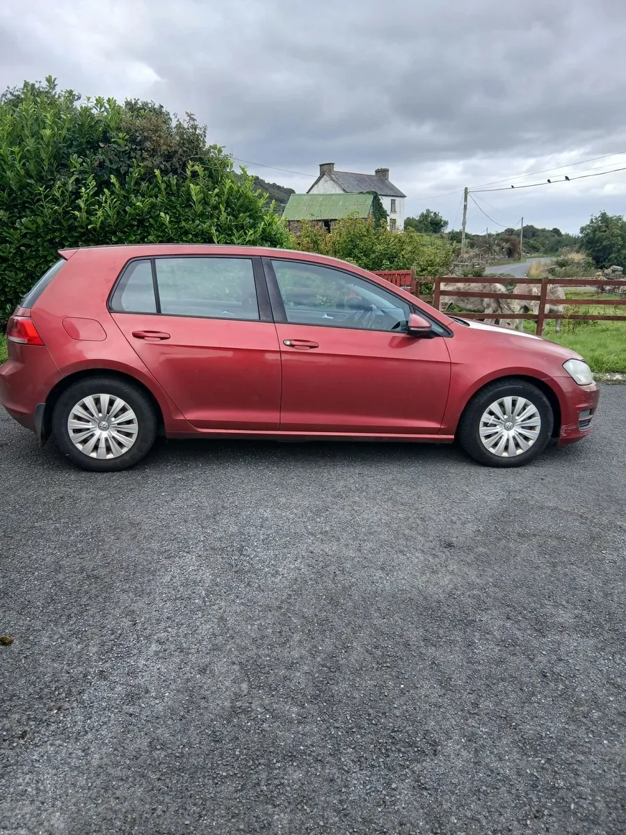 Volkswagen Golf 2013 - Image 1