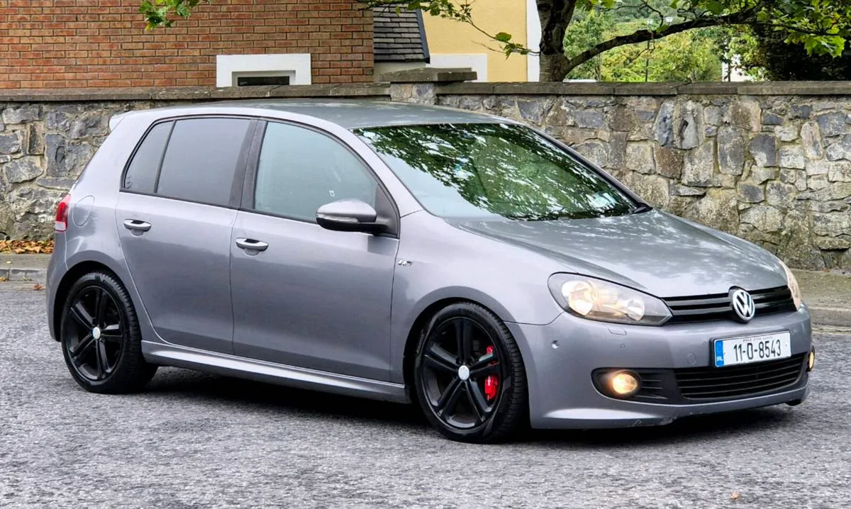Volkswagen Golf R-Line ▪︎ AUTOMATIC ▪︎ - Image 2