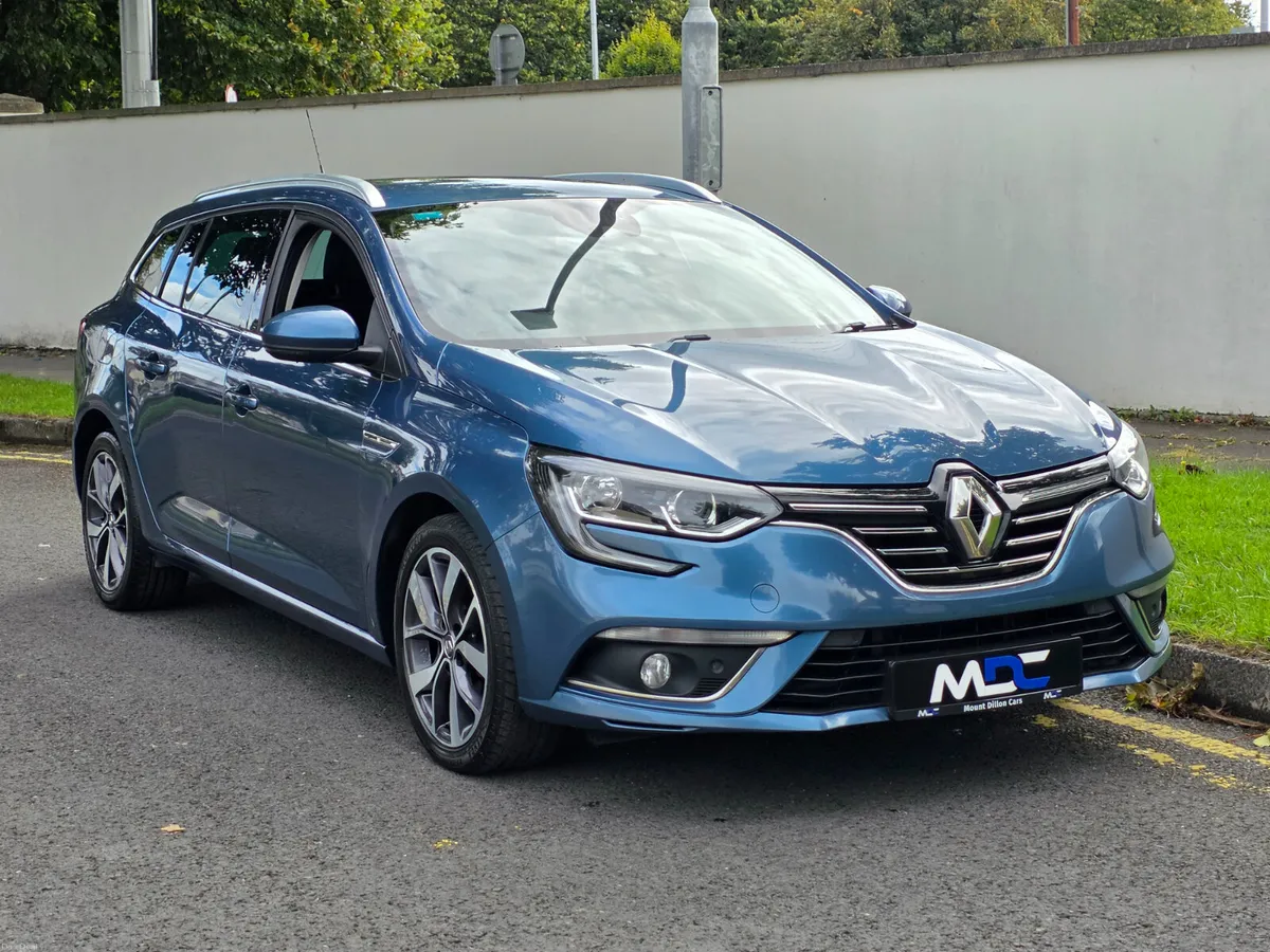 2017 Renault Megane Sport Tourer Dynamique Nav - Image 4