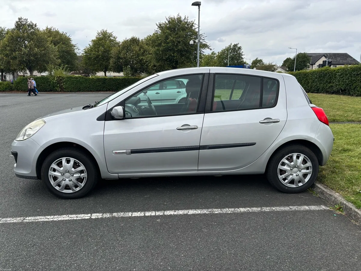 08 Renault Clio - Image 5