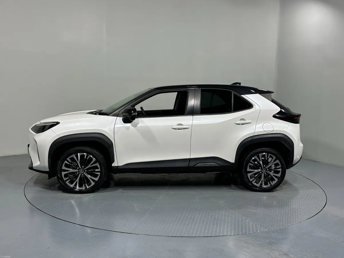Toyota Yaris Cross High Spec 1.5 Petrol 211 - Image 4