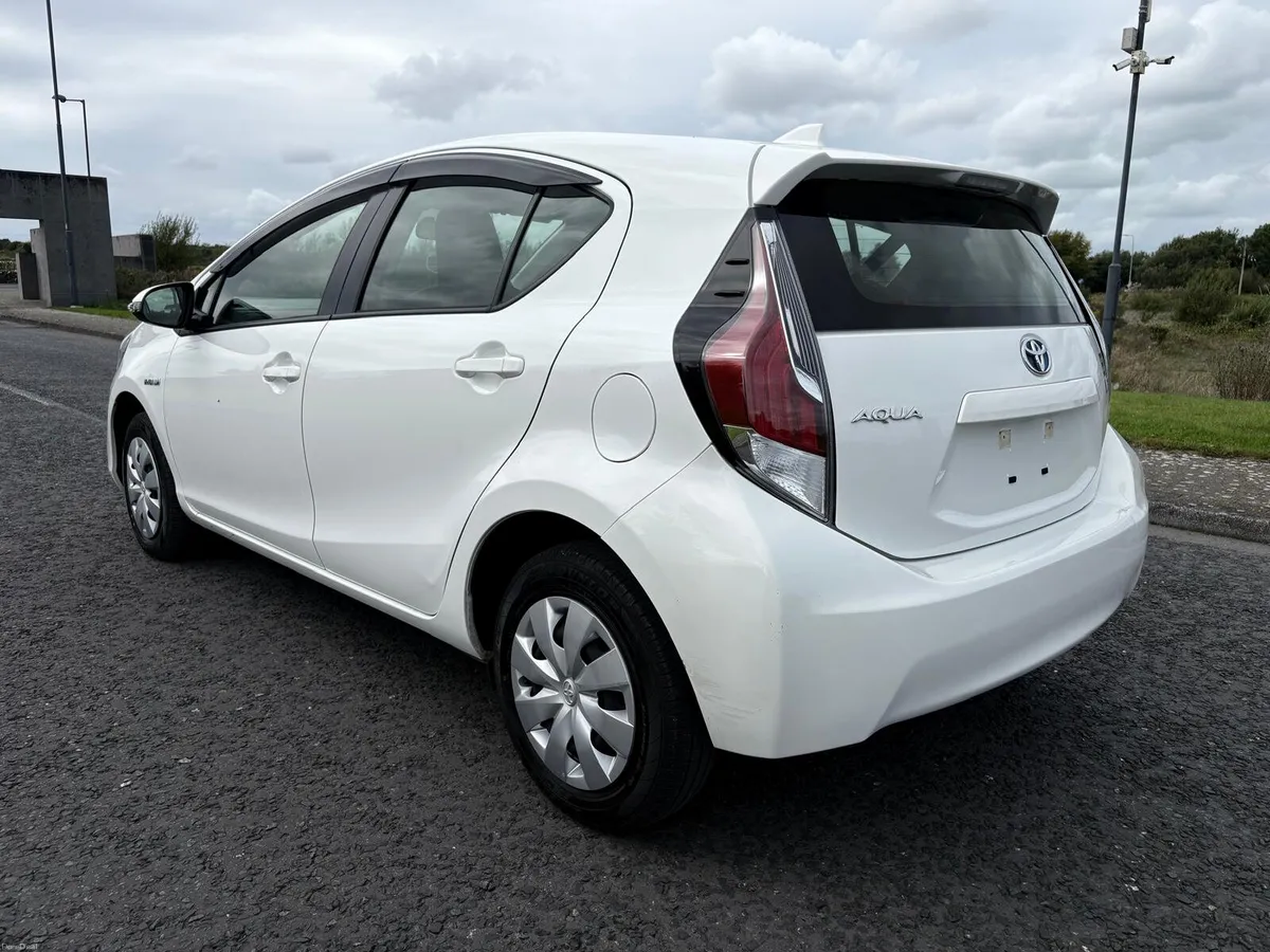 2015 Toyota Aqua L, 1.5 Petrol, Automatic - Image 5