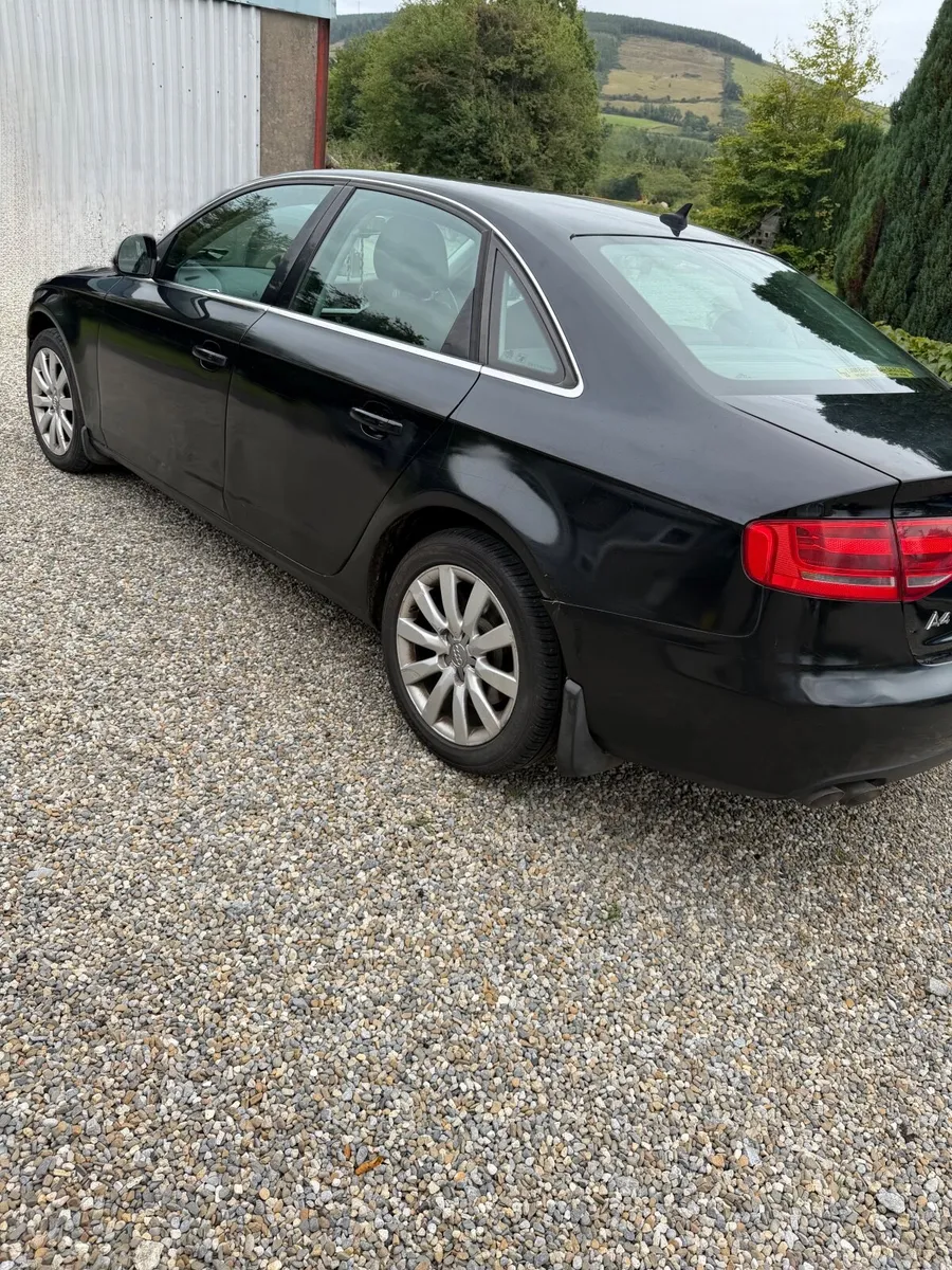 Audi A4 2009 - Image 5