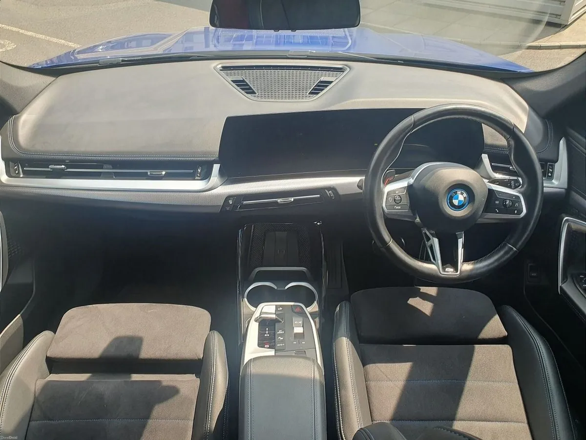 BMW iX1 xDrive30 M Sport - Image 4