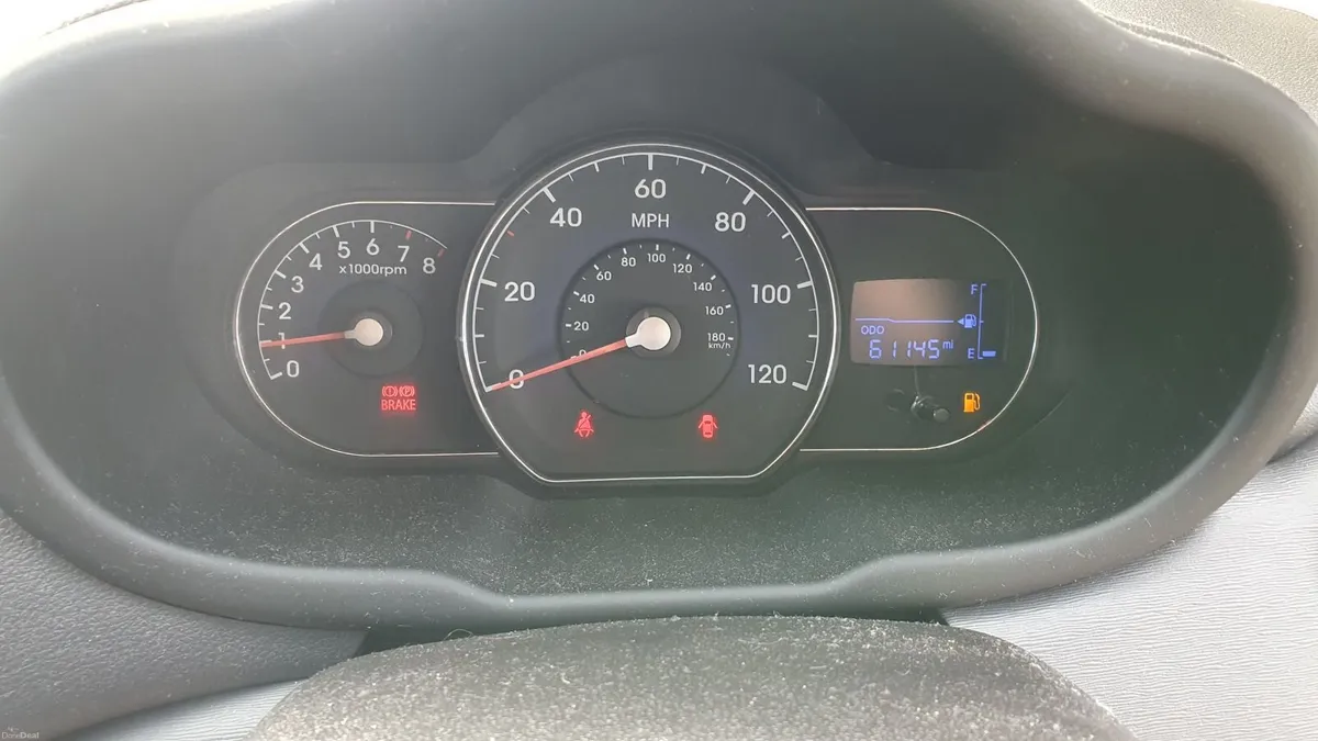 Hyundai i10 2013 - Image 3