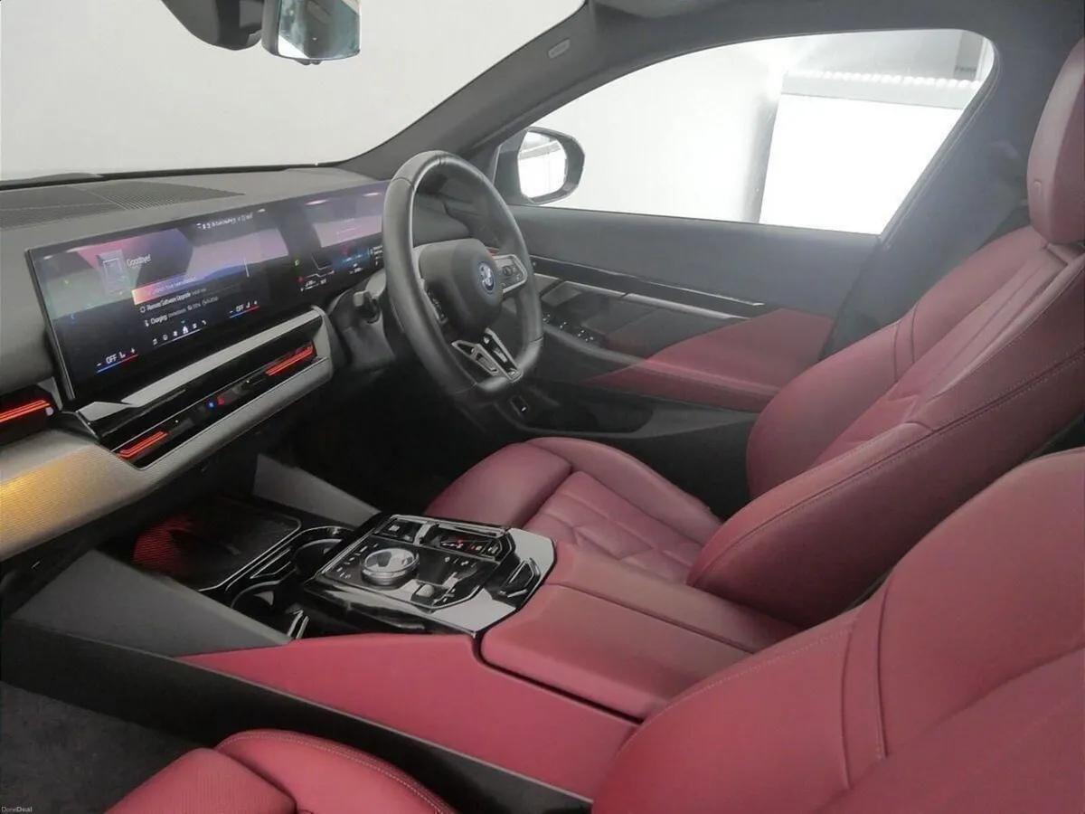 BMW 5-Series 530e M Sport Saloon - Image 6