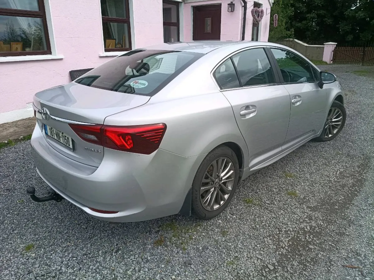 Toyota Avensis - Image 4
