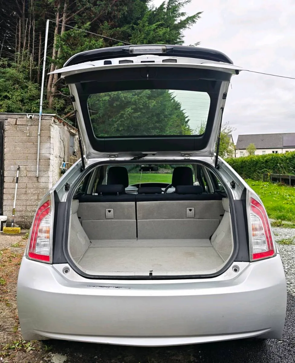 Car for sale - Image 3