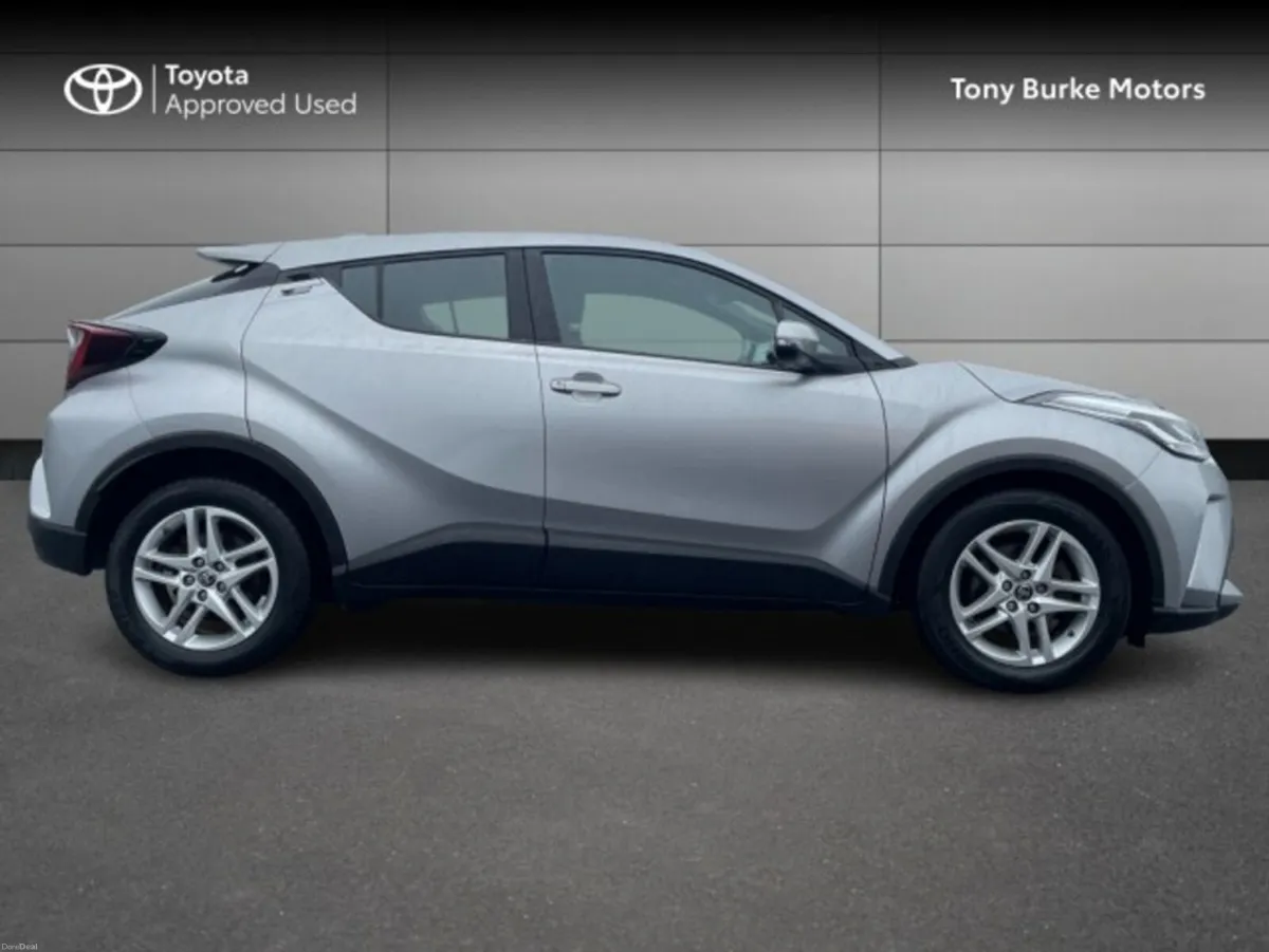 Toyota C-HR Luna - 1.8 Hybrid - Great Features - A - Image 3