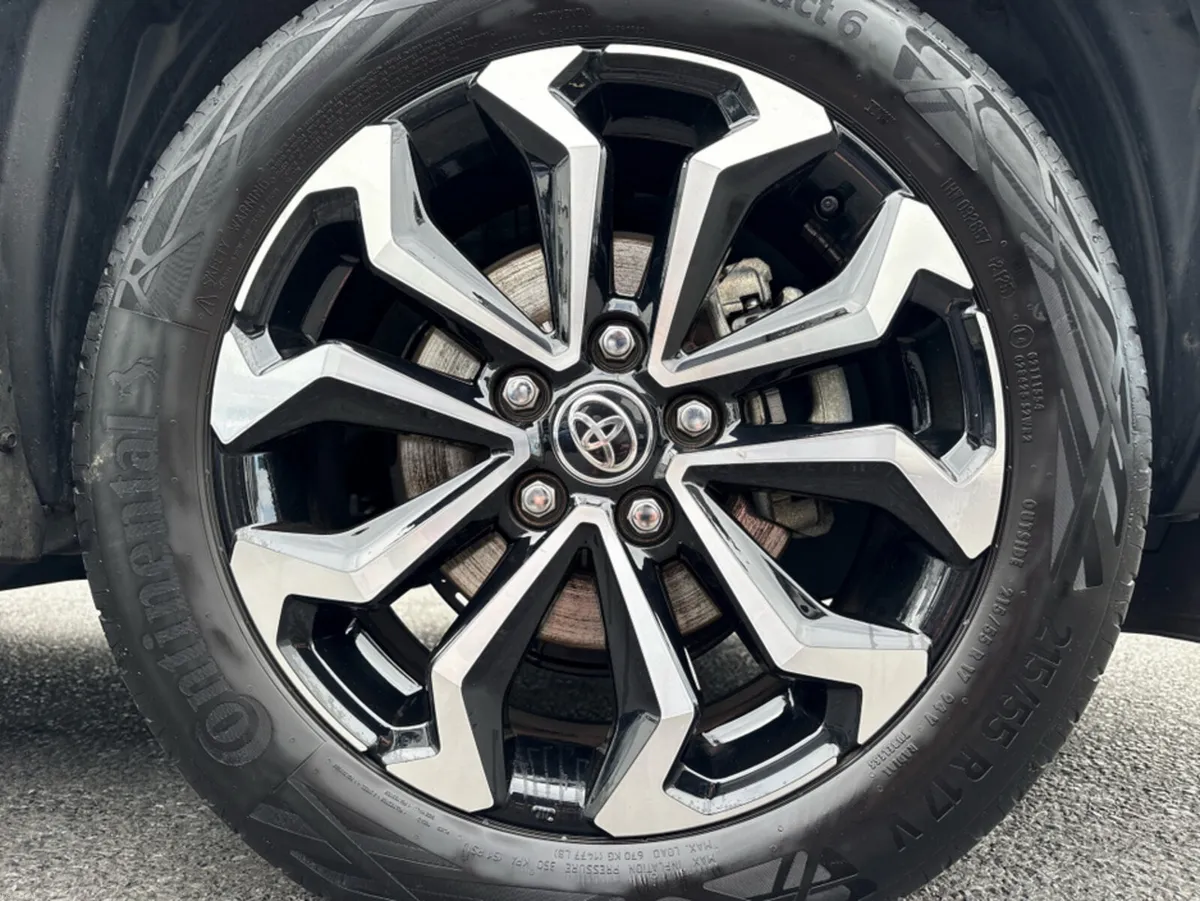 Toyota Yaris Cross LUNA SPORT BIT 4DR - Image 6