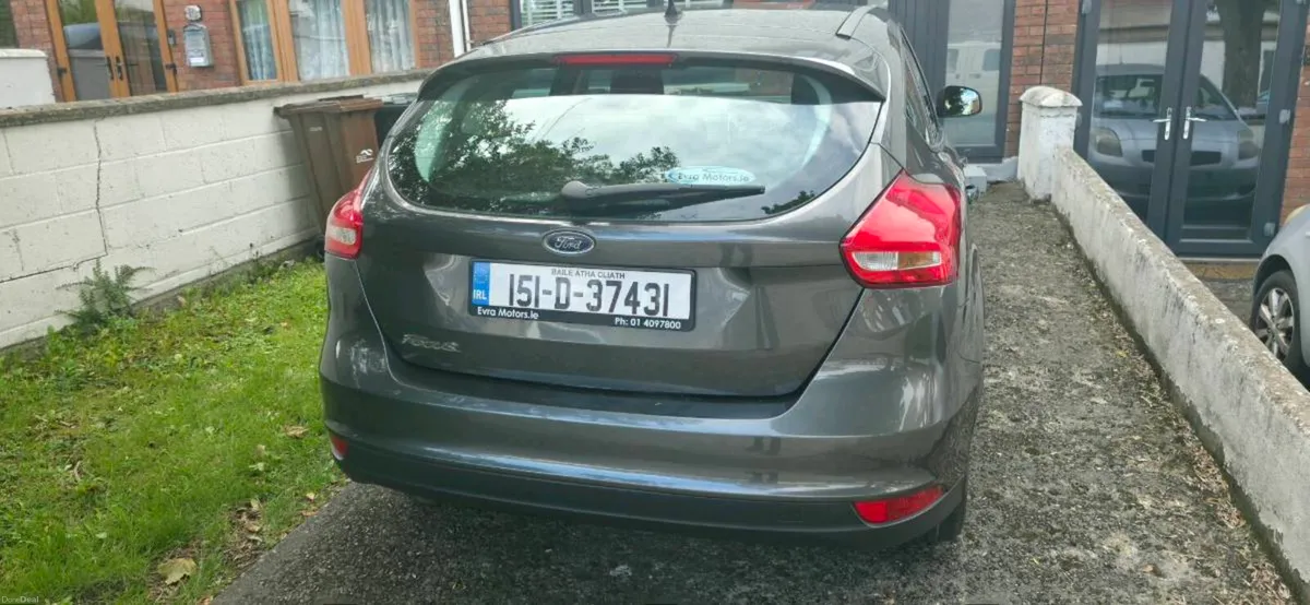 2015 Ford Focus low mileage very clean - Image 4