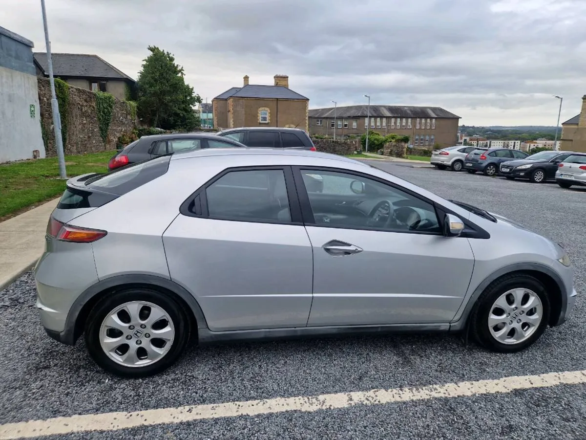 Honda Civic - Image 2
