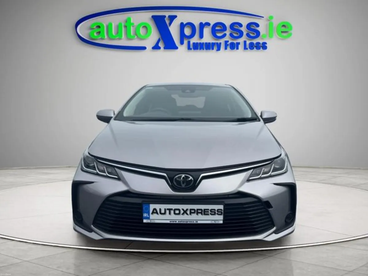 Toyota Corolla 1.6P Aura Saloon 4DR - Image 4