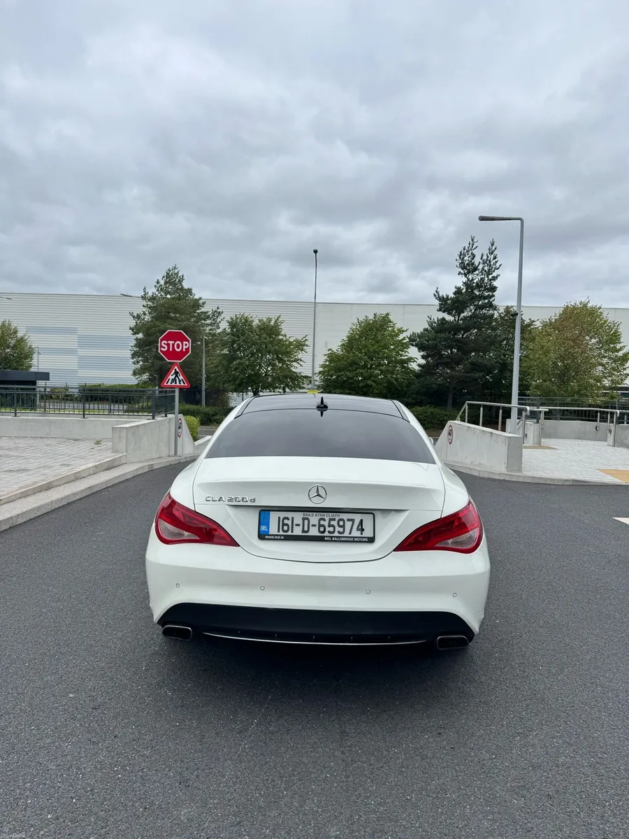 MERCEDES-BENZ CLA 200 D SPORT AUTO - Image 6