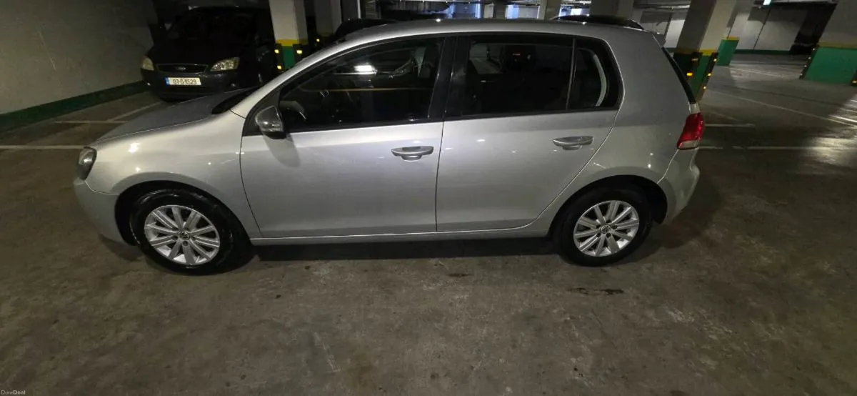 Vw Golf 1.6tdi Automatic - Image 5