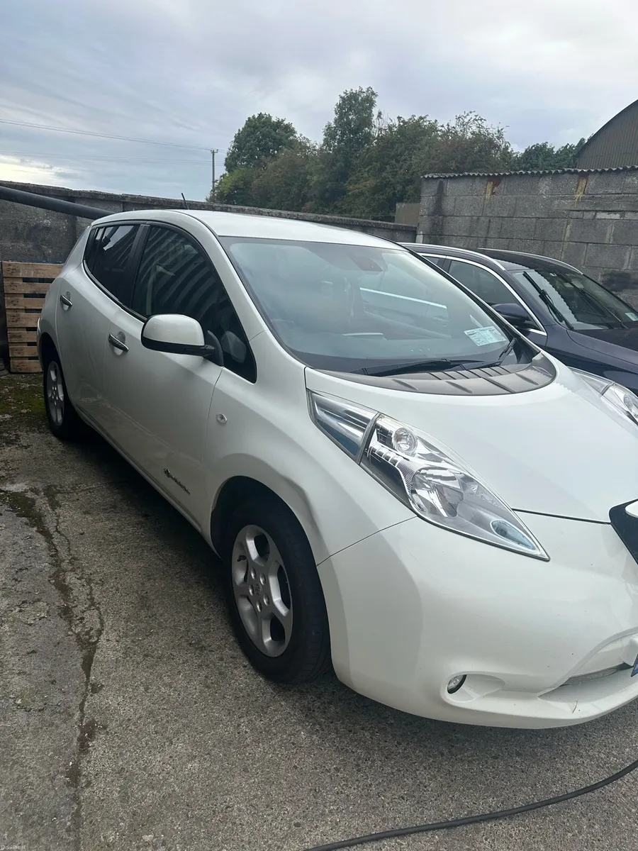 2015 Nissan Leaf. - Image 1