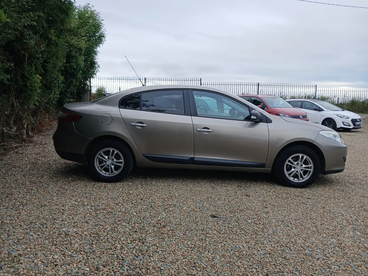 Renault Fluence 2012 diesel - Image 6