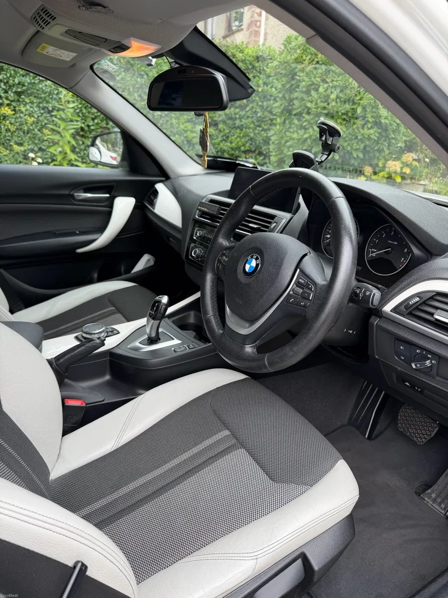 BMW 1 Series 118i Automatic – 2017 | White - Image 6