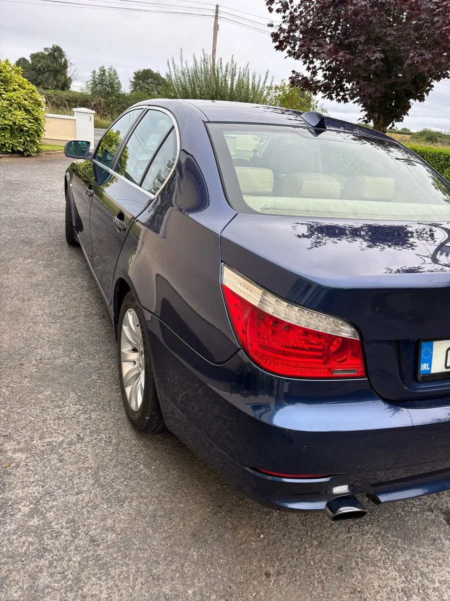 BMW 520d automatic 2009 - Image 3