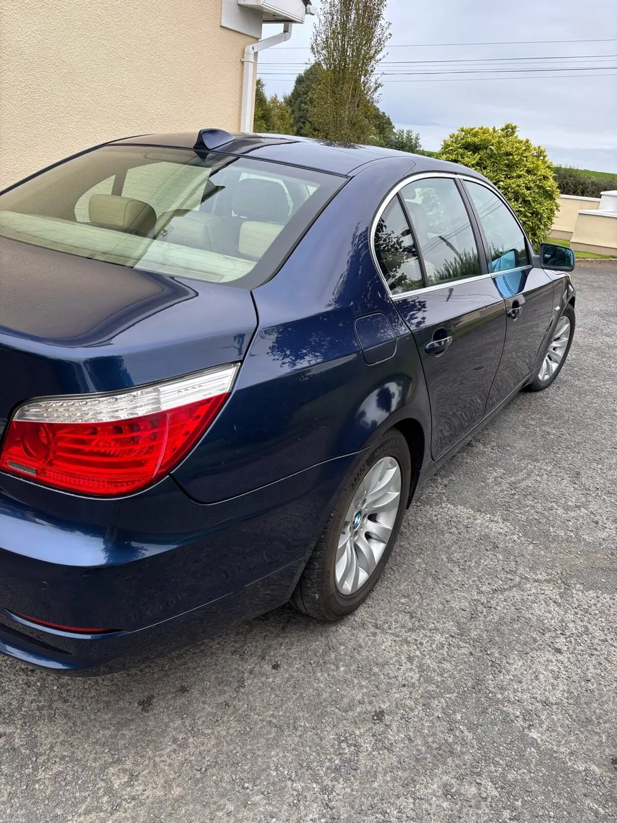 BMW 520d automatic 2009 - Image 4