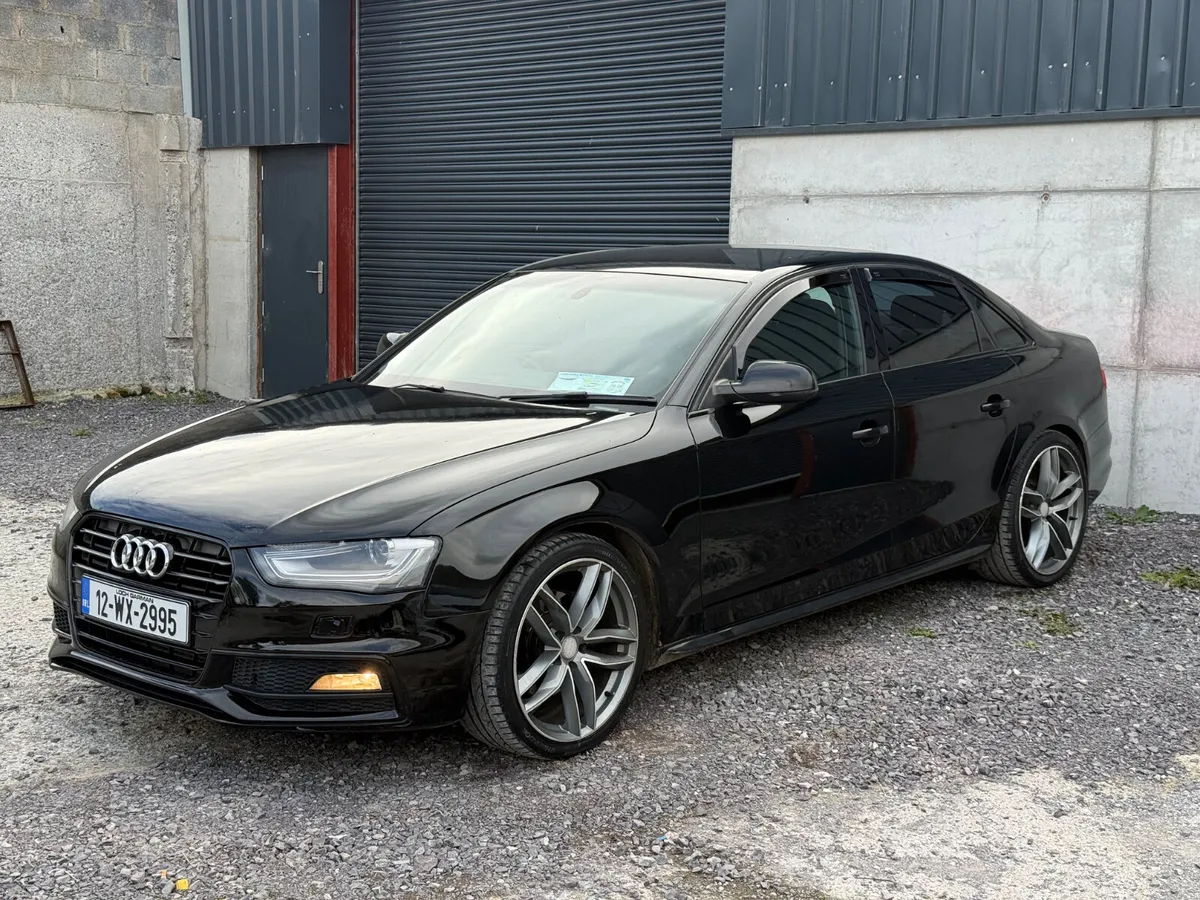 12 AUDI A4 SLINE 2.0 TDI - Image 5