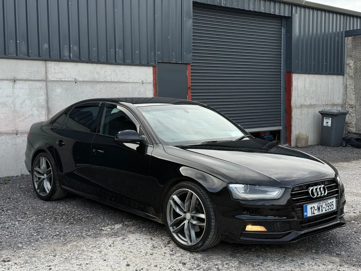 12 AUDI A4 SLINE 2.0 TDI - Image 3