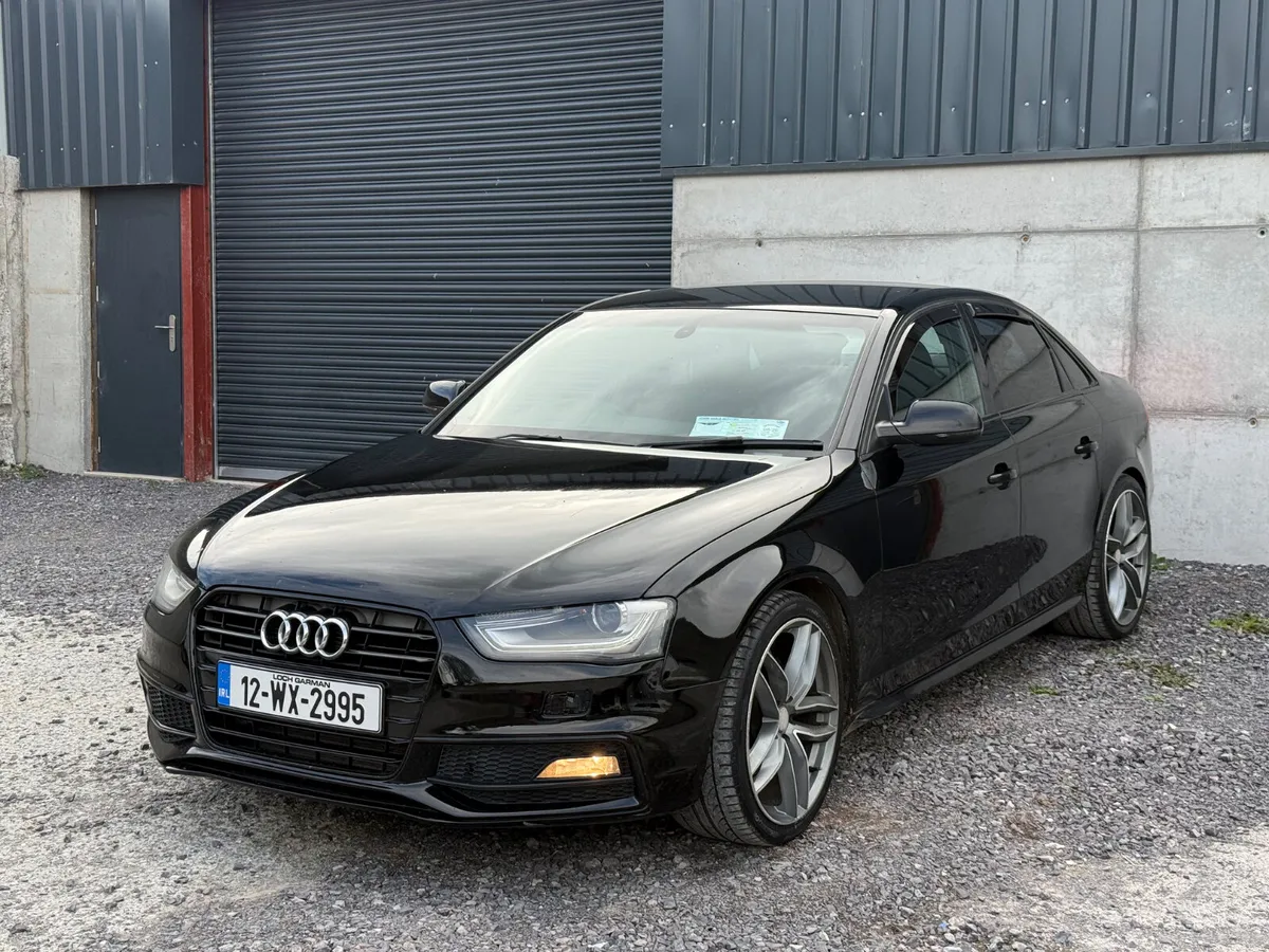 12 AUDI A4 SLINE 2.0 TDI - Image 4