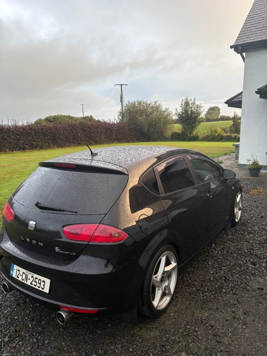 SEAT Leon 2012 - Image 1