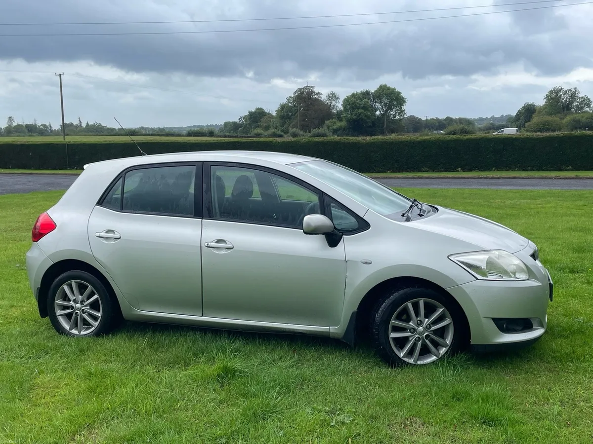 Toyota Auris 1.4 Diesel - Image 1