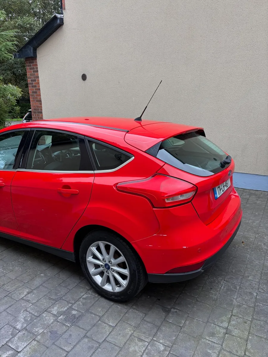 Ford Focus 2017 - Image 3