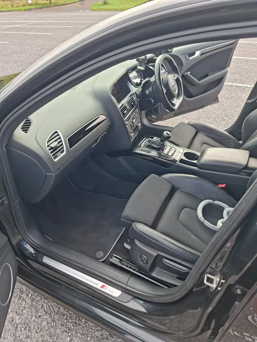 2013 Audi A4 Black Edition TDI - Image 5