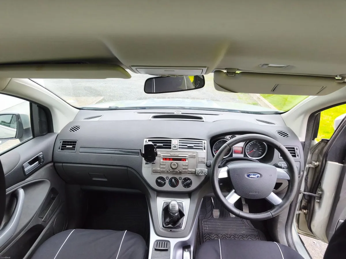 Ford Kuga 2010 - Image 4